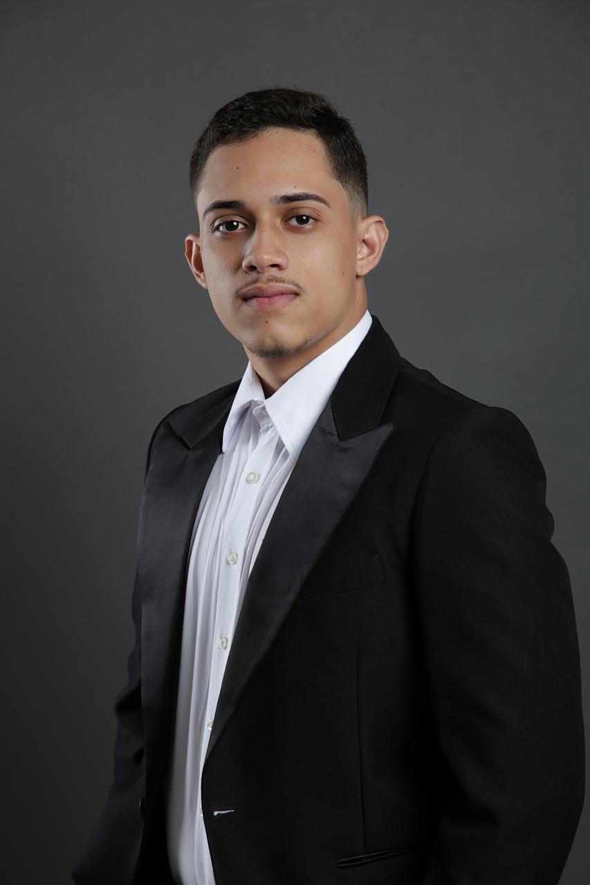 Dr. Caique Oliveira